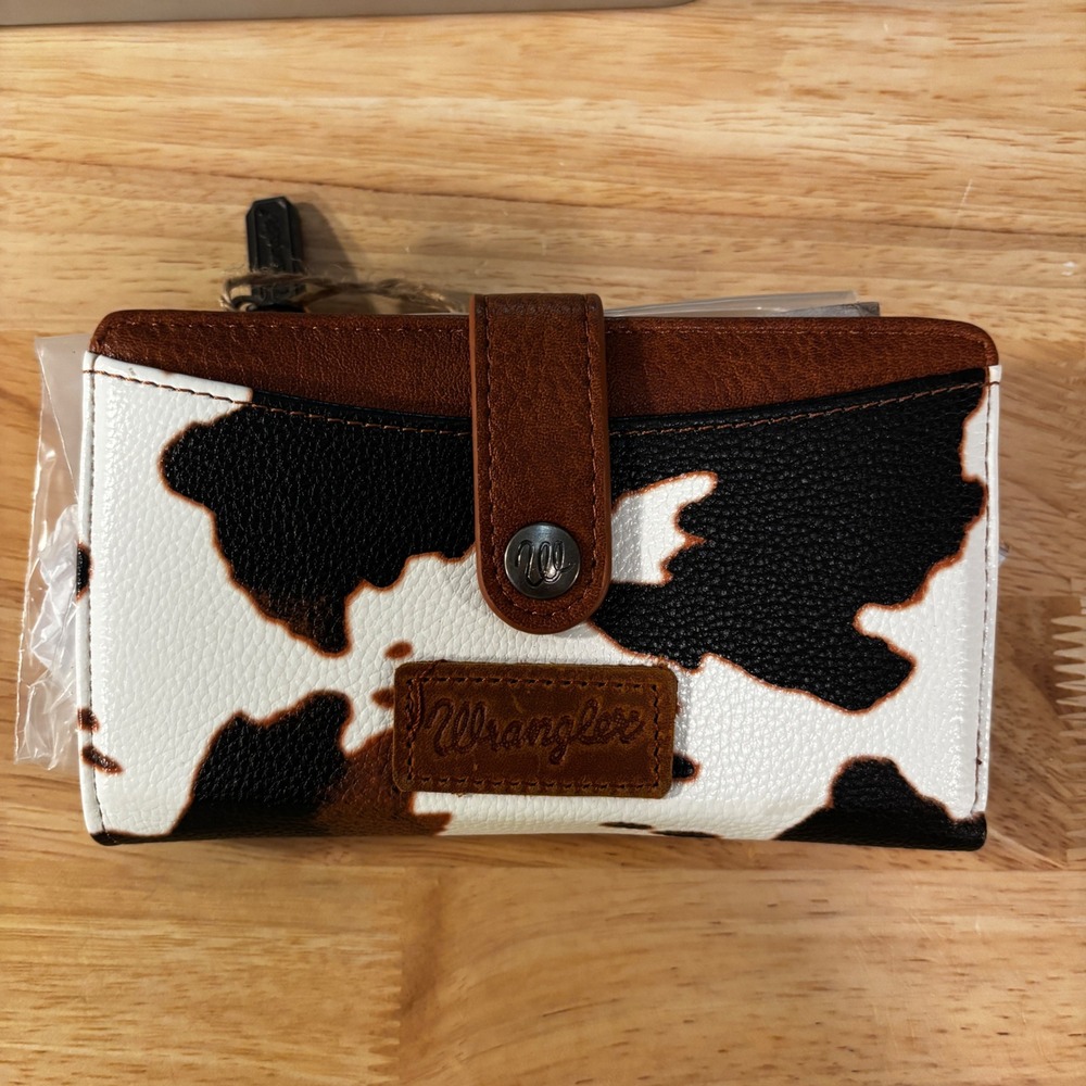 Wrangler Bi-Fold Wallet Womens White Cow Print Vegan Leather Western New